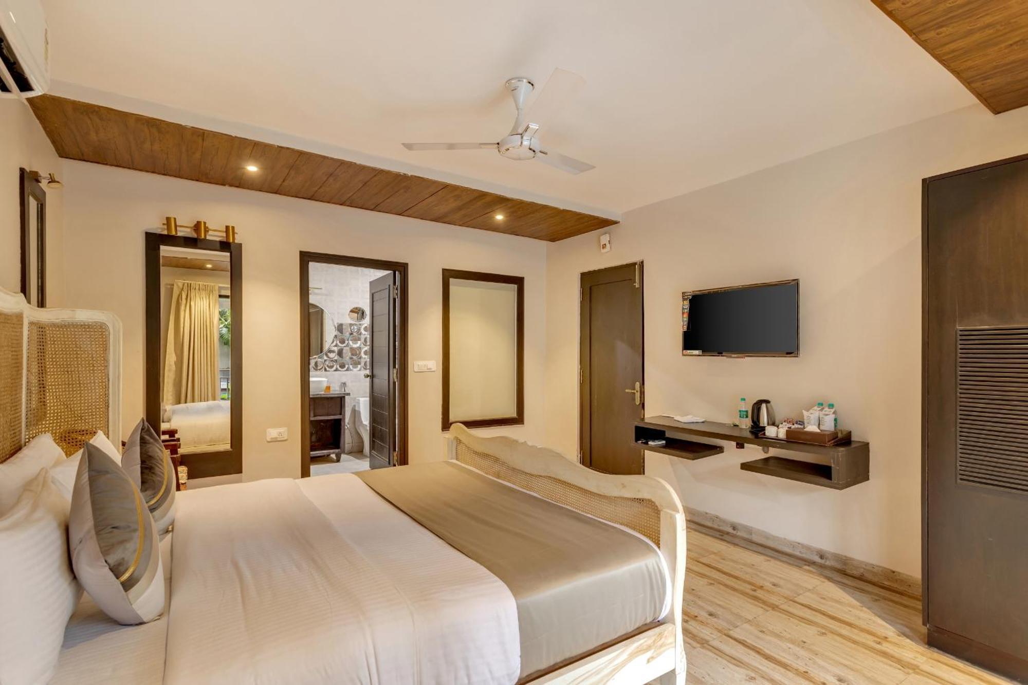 Skon Morjim Beach Resort By Orion Hotels Vieux-Goa Extérieur photo