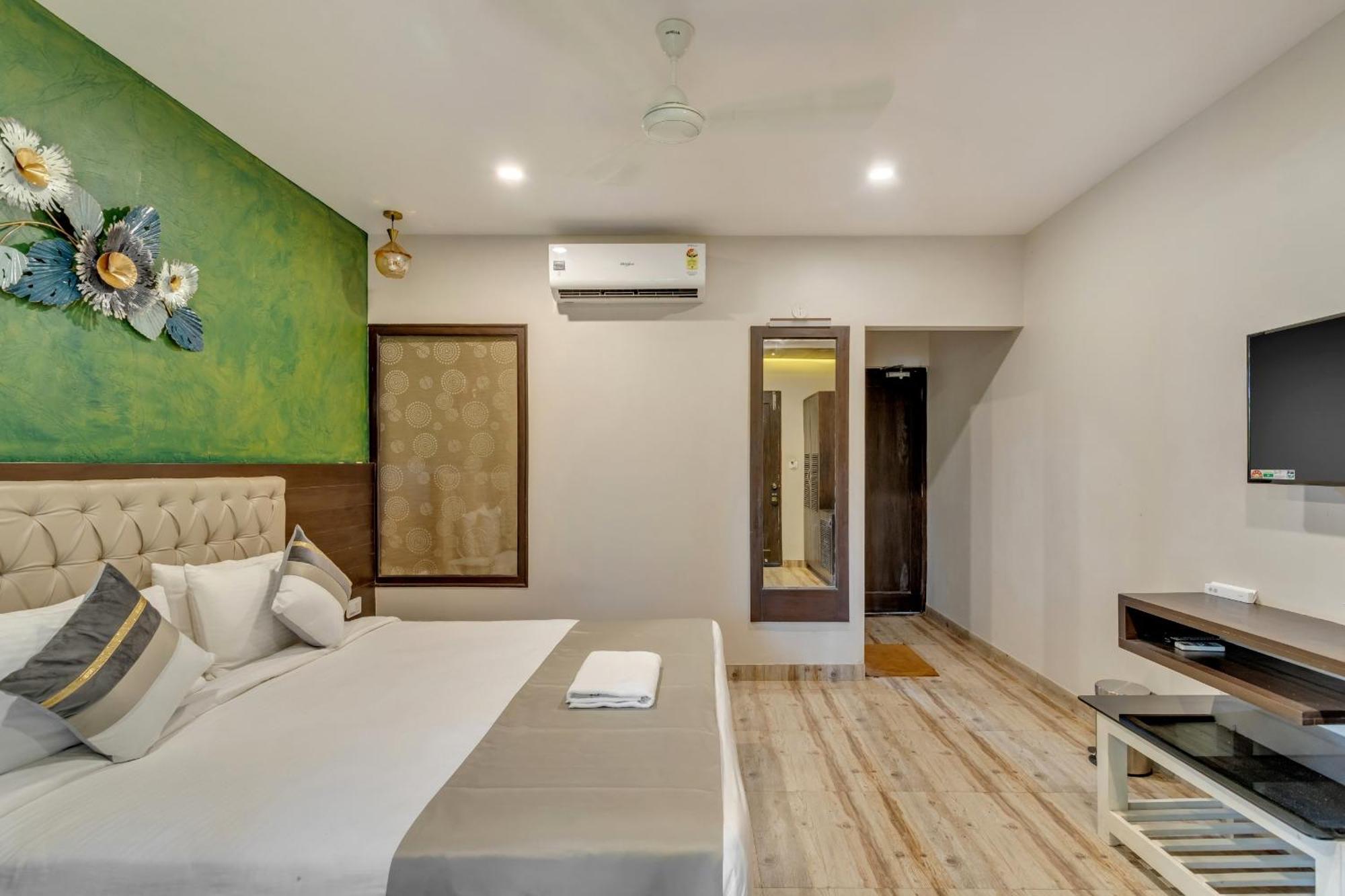 Skon Morjim Beach Resort By Orion Hotels Vieux-Goa Extérieur photo